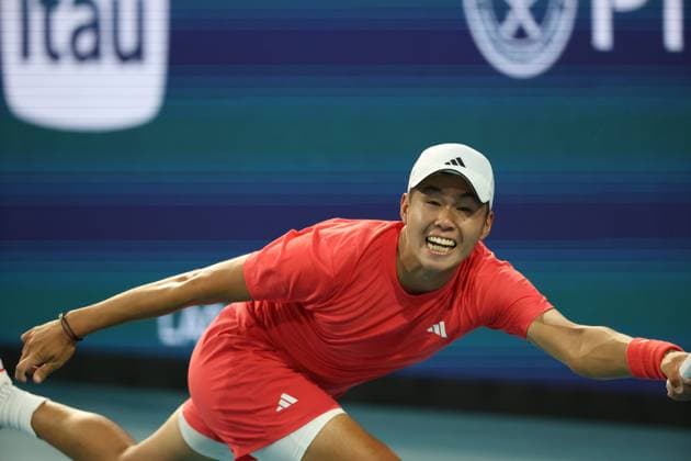 March 20, 2025, Miami Gardens, Florida, United States Of America: MIAMI GARDENS, FLORIDA - MARCH 20: Joao Fonseca of Brazil defeats Learner Tien of the United States during their match on Day 3 at Hard Rock Stadium on March 20, 2025 in Miami Gardens, Florida. ...People: Learner Tien Miami Open 2025 - Day 3  - ZUMAs214 20250320_ada_s214_178 Copyright: xSMGx