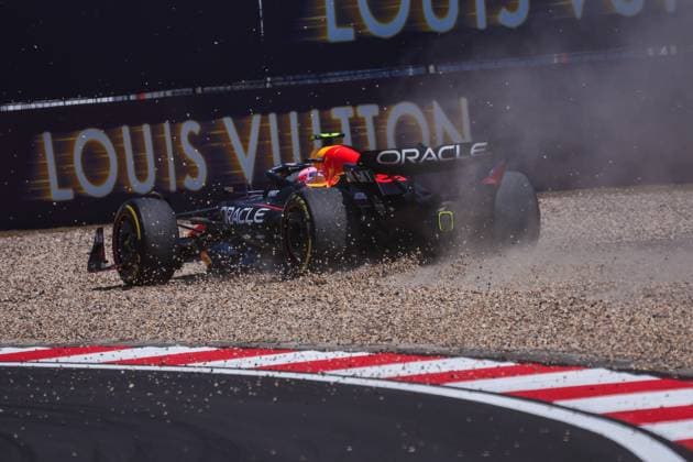 F1 - CHINESE GRAND PRIX 2025 30 LAWSON Liam (nzl), Red Bull Racing RB21, action during the Formula 1 Heineken Chinese Grand Prix 2025, 2nd round of the 2025 FIA Formula One World Championship, WM, Weltmeisterschaft from March 21 to 23, 2025 on the Shanghai International Circuit, in Shanghai, China - ShanghaiChina  Copyright: xEricxAlonsox
