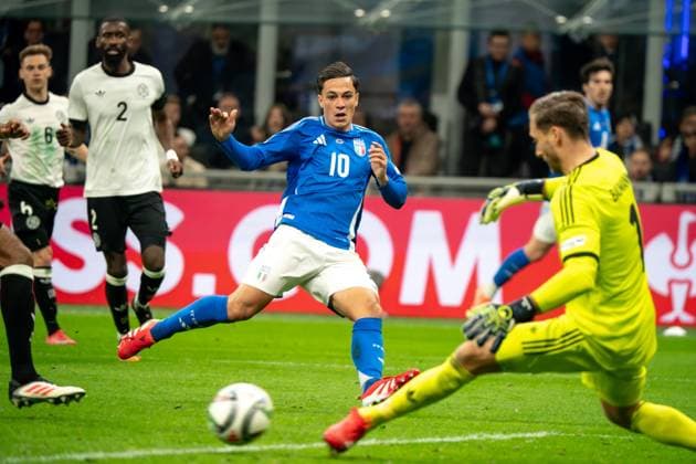 Italy v Germany - UEFA Nations League Quarterfinal Leg One Giacomo Raspadori (Italy) participates in the UEFA Nations League, Quarter-finals, 1st leg football match between Italy and Germany at Giuseppe Meazza stadium in Milan, Italy, on March 20, 2025. Milan Italy Italy  Copyright: xLucaxRossinix originalFilename:rossini-italyvge250320_npiAF.jpg
