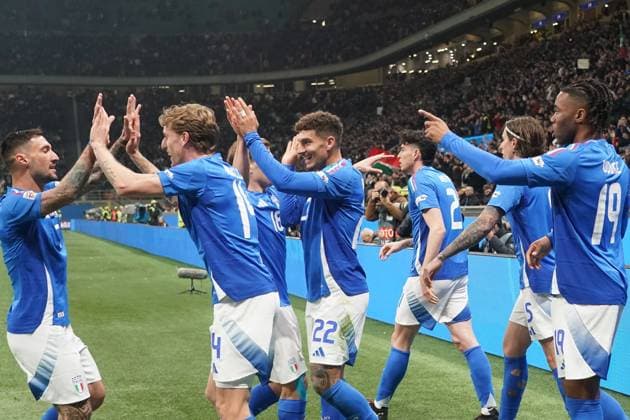celebrate the goal, goal celebration for 1 0 Sandro Tonali Italy, Italy, Italia, 08 Milan 20 03 2025 Italy vs Germany, Nations League quarter-final first leg, San Siro