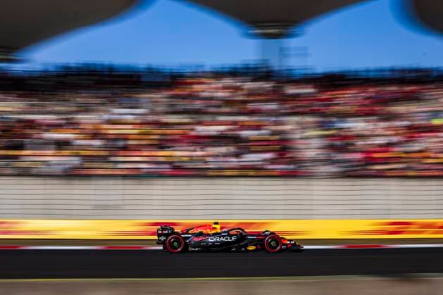 F1 - CHINESE GRAND PRIX 2025 01 VERSTAPPEN Max (nld), Red Bull Racing RB21, action during the Formula 1 Heineken Chinese Grand Prix 2025, 2nd round of the 2025 FIA Formula One World Championship, WM, Weltmeisterschaft from March 21 to 23, 2025 on the Shanghai International Circuit, in Shanghai, China - ShanghaiChina  Copyright: xEricxAlonsox