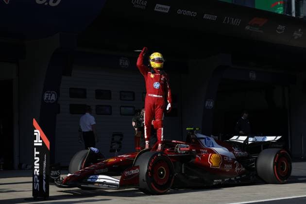 F1 - CHINESE GRAND PRIX 2025 HAMILTON Lewis (gbr), Scuderia Ferrari SF-25, portrait sprint qualifying celebration during the Formula 1 Heineken Chinese Grand Prix 2025, 2nd round of the 2025 FIA Formula One World Championship, WM, Weltmeisterschaft from March 21 to 23, 2025 on the Shanghai International Circuit, in Shanghai, China - ShanghaiChina  Copyright: xJavierxJimenezx
