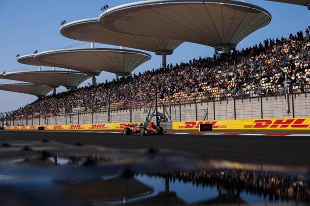 F1 - CHINESE GRAND PRIX 2025 04 NORRIS Lando (gbr), McLaren F1 Team MCL39, action during the Formula 1 Heineken Chinese Grand Prix 2025, 2nd round of the 2025 FIA Formula One World Championship, WM, Weltmeisterschaft from March 21 to 23, 2025 on the Shanghai International Circuit, in Shanghai, China - ShanghaiChina  Copyright: xEricxAlonsox