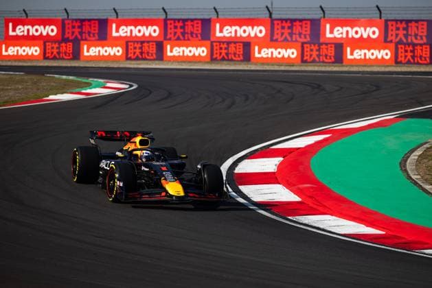 F1 - CHINESE GRAND PRIX 2025 01 VERSTAPPEN Max (nld), Red Bull Racing RB21, action during the Formula 1 Heineken Chinese Grand Prix 2025, 2nd round of the 2025 FIA Formula One World Championship, WM, Weltmeisterschaft from March 21 to 23, 2025 on the Shanghai International Circuit, in Shanghai, China - ShanghaiChina  Copyright: xJavierxJimenezx