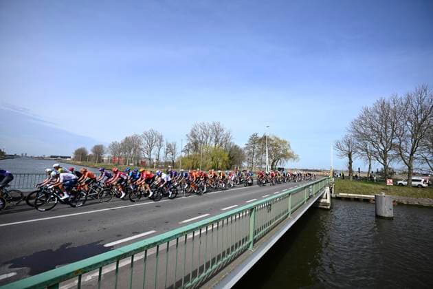 Bredene Koksijde Classic 2025 cycling race KOKSIJDE, BELGIUM - MARCH 21 : illustration picture peloton during the Men Elite UCI 1.Pro 23rd Bredene Koksijde Classic cycling race with start in Bredene and finish in Koksijde (201 km) on March 21, 2025 in Koksijde, Belgium, 21 03 2025 ( Motordriver Stephan Boone & Koksijde Belgium  Copyright: xTomasxSiskx
