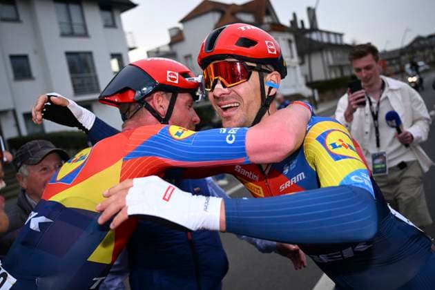 Bredene Koksijde Classic 2025 cycling race KOKSIJDE, BELGIUM - MARCH 21 : Theuns Edward (BEL) of Lidl - Trek celebrates the victory after the Men Elite UCI 1.Pro 23rd Bredene Koksijde Classic cycling race with start in Bredene and finish in Koksijde (201 km) on March 21, 2025 in Koksijde, Belgium, 21 03 2025 ( Motordriver Stephan Boone & Koksijde Belgium  Copyright: xTomasxSiskx