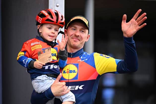 Bredene Koksijde Classic 2025 cycling race KOKSIJDE, BELGIUM - MARCH 21 : Theuns Edward (BEL) of Lidl - Trek and his child pictured during the podium ceremony of the Men Elite UCI 1.Pro 23rd Bredene Koksijde Classic cycling race with start in Bredene and finish in Koksijde (201 km) on March 21, 2025 in Koksijde, Belgium, 21 03 2025 ( Motordriver Stephan Boone & Koksijde Belgium  Copyright: xTomasxSiskx
