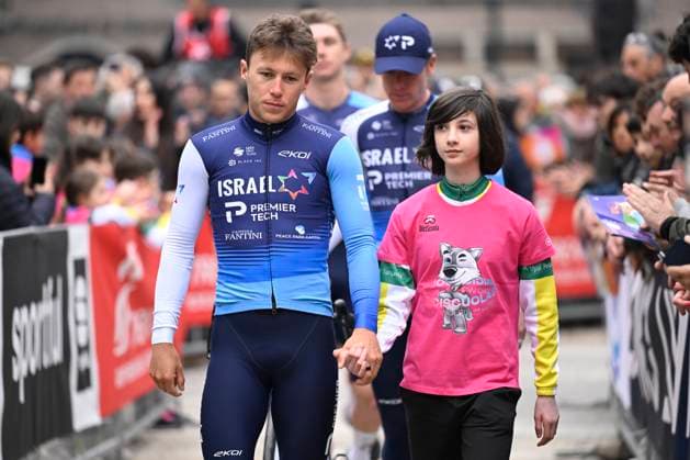 2025 Milan - Sanremo UCI WorldTour cycling race - Team presentation PAVIA, ITALY - MARCH 21 : Strong Corbin (NZL) of Israel - Premier Tech pictured during the team presentation prior to the UCI WorldTour 116th Milan - Sanremo cycling race on March 21, 2025 in Pavia, Italy, 21 03 2025 ( Motordriver Kenny Verfaillie - Pavia Italy  Copyright: xNicoxVereeckenx
