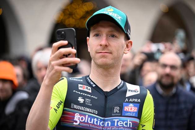 2025 Milan - Sanremo UCI WorldTour cycling race - Team presentation PAVIA, ITALY - MARCH 21 : Steward Mark (GBR) of Team Solution Tech - Vini Fantini pictured during the team presentation prior to the UCI WorldTour 116th Milan - Sanremo cycling race on March 21, 2025 in Pavia, Italy, 21 03 2025 ( Motordriver Kenny Verfaillie - Pavia Italy  Copyright: xNicoxVereeckenx