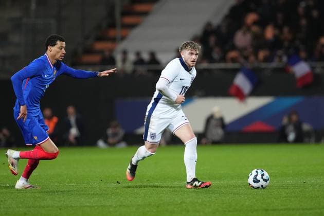 Harvey Elliott of England France U21, U 21 v England U21, International Friendly, Länderspiel, Nationalmannschaft Football, Stade du Moustoir, Lorient, France - 21 Mar 2025 EDITORIAL USE ONLY No use with unauthorised audio, video, data, fixture lists, club league logos or live services. Online in-match use limited to 120 images, no video emulation. No use in betting, games or single club league player publications. Copyright: xDavexWinter Shutterstockx 15215626ar