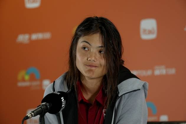 March 21, 2025, Miami Gardens, Florida, United States Of America: MIAMI GARDENS, FLORIDA - MARCH 21: Emma Raducanu of Great Britain talks to the media after defeating Emma Navarro of the United States in the second round on Day 4 of the Miami Open at Hard Rock Stadium on March 21, 2025 in Miami Gardens, Florida ...People: Emma Raducanu Miami Open 2025 - Day 4  - ZUMAs214 20250321_ada_s214_131 Copyright: xSMGx