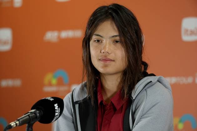 March 21, 2025, Miami Gardens, Florida, United States Of America: MIAMI GARDENS, FLORIDA - MARCH 21: Emma Raducanu of Great Britain talks to the media after defeating Emma Navarro of the United States in the second round on Day 4 of the Miami Open at Hard Rock Stadium on March 21, 2025 in Miami Gardens, Florida ...People: Emma Raducanu Miami Open 2025 - Day 4  - ZUMAs214 20250321_ada_s214_133 Copyright: xSMGx