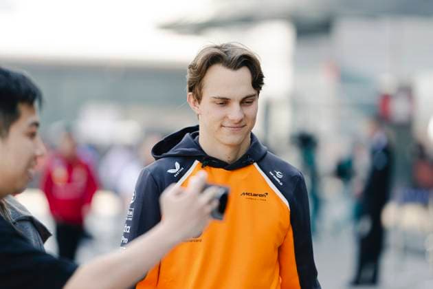 Formula 1 Heineken Chinese Grand Prix 2025 Jun Da Tan OVERTAKE MAXPPP - Shanghai 02 07 2023 81 PIASTRI Oscar (aus), McLaren F1 Team, portrait during the Formula 1 Heineken Chinese Grand Prix 2025, the 2nd round of the 2025 FIA Formula 1 World Championship, WM, Weltmeisterschaft at the Shanghai International Circuit from March 20 to 23, 2025, in Shanghai, China Shanghai China  Copyright: xOVERTAKE MAXPPPxJunxDaxTanx OVT202503227739 OVT202503227739