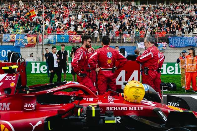 Formula 1 Heineken Chinese Grand Prix 2025 Jun Da Tan OVERTAKE MAXPPP - Shanghai 02 07 2023 Scuderia Ferrari HP GRID during the Formula 1 Heineken Chinese Grand Prix 2025, the 2nd round of the 2025 FIA Formula 1 World Championship, WM, Weltmeisterschaft at the Shanghai International Circuit from March 20 to 23, 2025, in Shanghai, China Shanghai China  Copyright: xOVERTAKE MAXPPPxJunxDaxTanx OVT202503227786 OVT202503227786