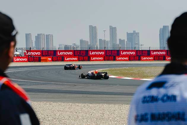 Formula 1 Heineken Chinese Grand Prix 2025 Jun Da Tan OVERTAKE MAXPPP - Shanghai 02 07 2023 01 VERSTAPPEN Max (nld), Red Bull Racing, action 44 HAMILTON Lewis (gbr), Scuderia Ferrari, action during the Formula 1 Heineken Chinese Grand Prix 2025, the 2nd round of the 2025 FIA Formula 1 World Championship, WM, Weltmeisterschaft at the Shanghai International Circuit from March 20 to 23, 2025, in Shanghai, China Shanghai China Copyright: xOVERTAKE MAXPPPxJunxDaxTanx OVT202503227791 OVT202503227791