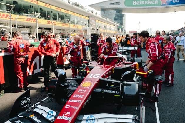 Formula 1 Heineken Chinese Grand Prix 2025 Jun Da Tan OVERTAKE MAXPPP - Shanghai 02 07 2023 Scuderia Ferrari HP GRID during the Formula 1 Heineken Chinese Grand Prix 2025, the 2nd round of the 2025 FIA Formula 1 World Championship, WM, Weltmeisterschaft at the Shanghai International Circuit from March 20 to 23, 2025, in Shanghai, China Shanghai China  Copyright: xOVERTAKE MAXPPPxJunxDaxTanx OVT202503227792 OVT202503227792