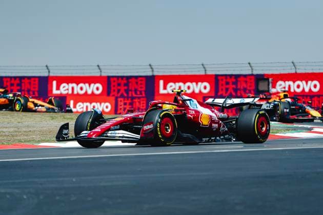 Formula 1 Heineken Chinese Grand Prix 2025 Jun Da Tan OVERTAKE MAXPPP - Shanghai 02 07 2023 44 HAMILTON Lewis (gbr), Scuderia Ferrari, action 01 VERSTAPPEN Max (nld), Red Bull Racing, action 81 PIASTRI Oscar (aus), McLaren F1 Team, action during the Formula 1 Heineken Chinese Grand Prix 2025, the 2nd round of the 2025 FIA Formula 1 World Championship, WM, Weltmeisterschaft at the Shanghai International Circuit from March 20 to 23, 2025, in Shanghai, China Shanghai China Copyright: xOVERTAKE MAXPPPxJunxDaxTanx OVT202503227802 OVT202503227802
