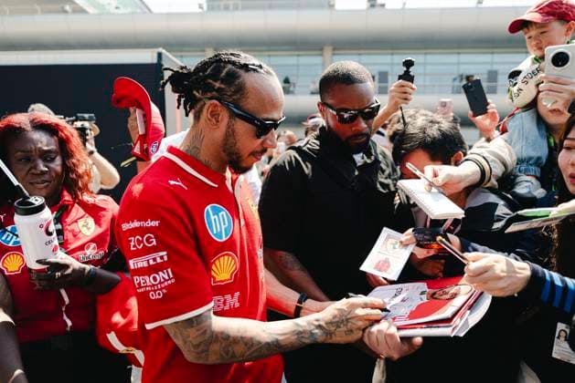 Formula 1 Heineken Chinese Grand Prix 2025 Jun Da Tan OVERTAKE MAXPPP - Shanghai 02 07 2023 44 HAMILTON Lewis (gbr), Scuderia Ferrari, portrait during the Formula 1 Heineken Chinese Grand Prix 2025, the 2nd round of the 2025 FIA Formula 1 World Championship, WM, Weltmeisterschaft at the Shanghai International Circuit from March 20 to 23, 2025, in Shanghai, China Shanghai China  Copyright: xOVERTAKE MAXPPPxJunxDaxTanx OVT202503227811 OVT202503227811