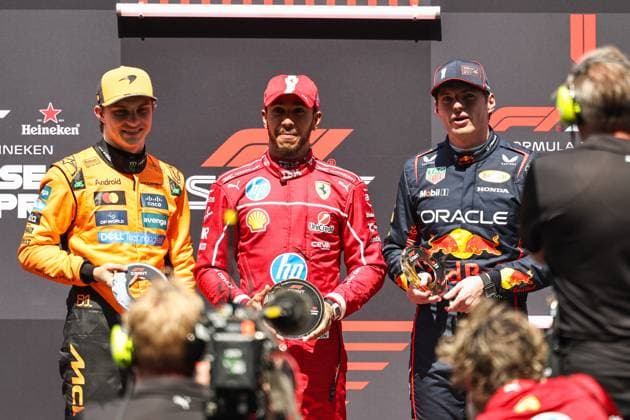 F1 Grand Prix Of China - Sprint & Qualifying The F1 Sprint Award Ceremony takes place during the Sprint ahead of the F1 Grand Prix of China at Shanghai International Circuit in Shanghai, China, on March 22, 2025. Shanghai Shanghai China  Copyright: xPaddockerx originalFilename:paddocker-f1grandp250321_npW2F.jpg