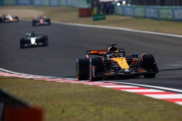 F1 - CHINESE GRAND PRIX 2025 81 PIASTRI Oscar (aus), McLaren F1 Team MCL39, action during the Formula 1 Heineken Chinese Grand Prix 2025, 2nd round of the 2025 FIA Formula One World Championship, WM, Weltmeisterschaft from March 21 to 23, 2025 on the Shanghai International Circuit, in Shanghai, China - ShanghaiChina  Copyright: xJavierxJimenezx