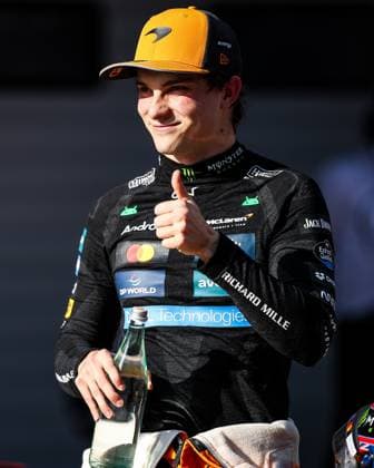 F1 - CHINESE GRAND PRIX 2025 PIASTRI Oscar (aus), McLaren F1 Team MCL39, portrait during the Formula 1 Heineken Chinese Grand Prix 2025, 2nd round of the 2025 FIA Formula One World Championship, WM, Weltmeisterschaft from March 21 to 23, 2025 on the Shanghai International Circuit, in Shanghai, China - ShanghaiChina  Copyright: xEricxAlonsox