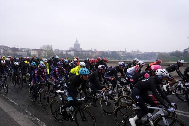 The pack rides cycles during the men s elite race of the Milano-Sanremo one day cycling race (289 km) from Pavia and to Sanremo - North West Italy - March 22, 2025. - cycling .  Copyright: xFabioxFerrari LaPressex