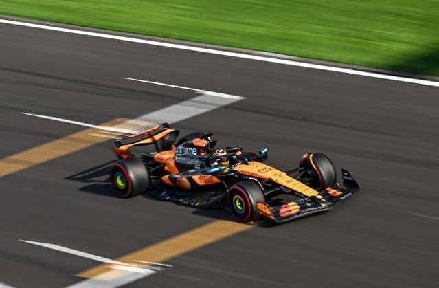 (250322) -- SHANGHAI, March 22, 2025 -- McLaren s driver Oscar Piastri of Australia competes during the qualifying of the Formula 1 Chinese Grand Prix at the Shanghai International Circuit in east China s Shanghai, on March 22, 2025. ) (SP)CHINA-SHANGHAI-FORMULA 1-QUALIFYING (CN) HexChangshan 