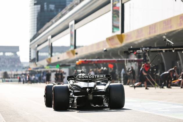 F1 Grand Prix Of China - Sprint & Qualifying Andrea Kimi Antonelli of Italy drives the (12) Mercedes AMG Petronas F1 Team F1W16 in the pit lane during qualifying ahead of the F1 Grand Prix of China at Shanghai International Circuit in Shanghai, China, on March 22, 2025. Shanghai Shanghai China  Copyright: xPaddockerx originalFilename:paddocker-f1grandp250322_npwXf.jpg