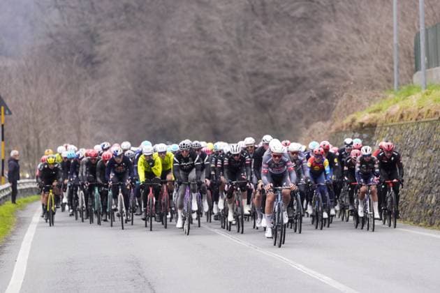 The pack rides cycles during the men s elite race of the Milano-Sanremo one day cycling race (289 km) from Pavia and to Sanremo - North West Italy - March 22, 2025. - cycling .  Copyright: xFabioxFerrari LaPressex