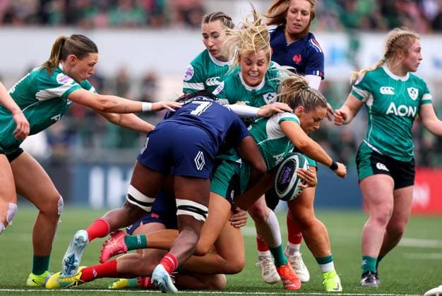 Bilder des Jahres 2025, Sport 03 März Sport Themen der Woche KW12 Sport Bilder des Tages 2025 Guinness Women s Six Nations Championship Round 1, Kingspan Stadium, Belfast 22 3 2025 Ireland Women vs France Women Ireland s Eve Higgins and Aoife Dalton Eve Higgins and Aoife Dalton 22 3 2025  Copyright: x INPHO BenxBradyx BB3_8750