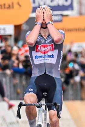 2025 Milan - Sanremo UCI WorldTour cycling race SANREMO, ITALY - MARCH 22 : Van Der Poel Mathieu (NED) of Alpecin - Deceuninck celebrating his victory during the UCI WorldTour 116th Milan - Sanremo cycling race with start in Pavia and finish at the Via Roma in Sanremo on March 22, 2025 in Sanremo, Italy, 22 03 2025 ( Motordriver Kenny Verfaillie - Sanremo Italy  Copyright: xNicoxVereeckenx