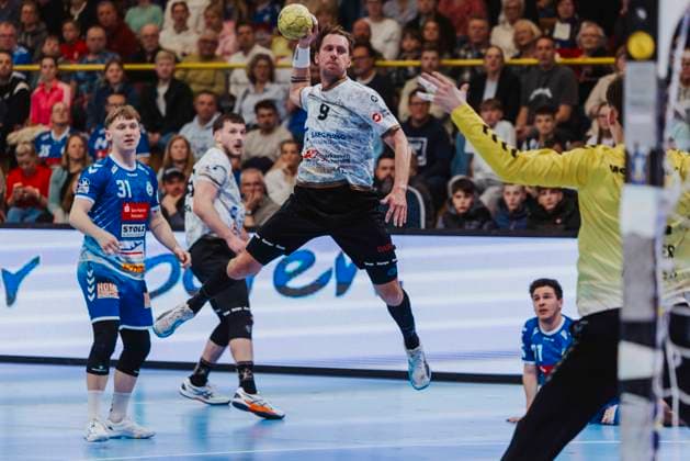 VfL Luebeck Schwartau vs HC Elbflorenz Dresden, Handball, 2 Bundesliga, 22 03 25 Julius Dierberg Nr 9, HC Elbflorenz Dresden VfL Luebeck Schwartau vs HC Elbflorenz Dresden, Handball, 2 Bundesliga, 22 03 25 Luebeck Hansehalle Schleswig Holstein Germany Copyright: xChristianxSchaffrathx xMedienwerkxLübeckx