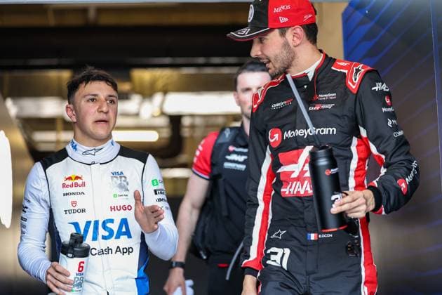MOTORI - Formula 1 - FORMULA 1 HEINEKEN CHINESE GRAND PRIX 2025 Isack Hadjar (FRA) VCARB 02 RBPT Honda an Esteban Ocon (FRA) - Haas F1 Team - Haas VF-25 - Ferrari during F1 Grand Prix of CHINA at Shanghai International Circuit on March 22, 2025 in Shanghai, China.(Photo by Song Haiyuan Paddocker) (Credit Hasan Bratic Alessio De Marco Avens-Images.com) China China  Copyright: xIPAxSport ABACAx