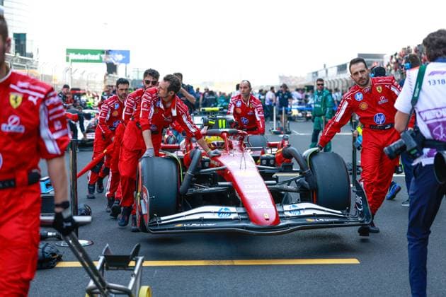 F1 - CHINESE GRAND PRIX 2025 HAMILTON Lewis (gbr), Scuderia Ferrari SF-25, portrait during the Formula 1 Heineken Chinese Grand Prix 2025, 2nd round of the 2025 FIA Formula One World Championship, WM, Weltmeisterschaft from March 21 to 23, 2025 on the Shanghai International Circuit, in Shanghai, China - ShanghaiChina  Copyright: xDPPIx