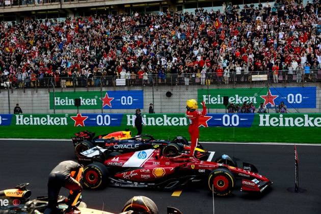 F1 - CHINESE GRAND PRIX 2025 HAMILTON Lewis (gbr), Scuderia Ferrari SF-25, portrait during the Formula 1 Heineken Chinese Grand Prix 2025, 2nd round of the 2025 FIA Formula One World Championship, WM, Weltmeisterschaft from March 21 to 23, 2025 on the Shanghai International Circuit, in Shanghai, China - ShanghaiChina  Copyright: xDPPIx