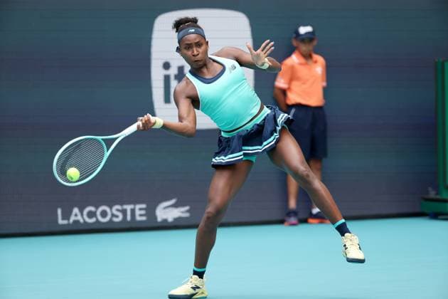March 22, 2025, Miami Gardens, Florida, United States Of America: MIAMI GARDENS, FLORIDA - MARCH 22: Coco Gauff of the United States defeats Maria Sakkari of Greece during their match on day 5 at Hard Rock Stadium on March 22, 2025 in Miami Gardens, Florida....People: Coco Gauff Miami Open 2025 - Day 5  - ZUMAs214 20250322_ada_s214_028 Copyright: xSMGx