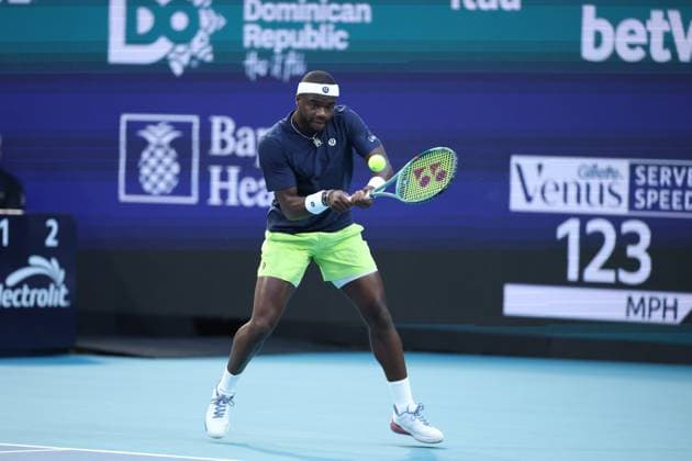 March 22, 2025, Miami Gardens, Florida, United States Of America: MIAMI GARDENS, FLORIDA - MARCH 22: Francis Tiafoe of the United States defeats Alejandro Davidoich Fokina of Spain during their match on day 5 at Hard Rock Stadium on March 22, 2025 in Miami Gardens, Florida...People: Francis Tiafoe Miami Open 2025 - Day 5  - ZUMAs214 20250322_ada_s214_125 Copyright: xSMGx