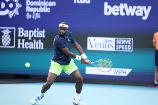 March 22, 2025, Miami Gardens, Florida, United States Of America: MIAMI GARDENS, FLORIDA - MARCH 22: Francis Tiafoe of the United States defeats Alejandro Davidoich Fokina of Spain during their match on day 5 at Hard Rock Stadium on March 22, 2025 in Miami Gardens, Florida...People: Francis Tiafoe Miami Open 2025 - Day 5  - ZUMAs214 20250322_ada_s214_146 Copyright: xSMGx