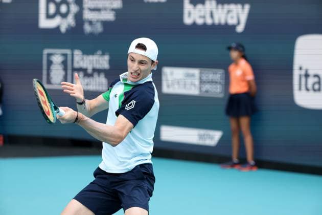 March 22, 2025, Miami Gardens, Florida, United States Of America: MIAMI GARDENS, FLORIDA - MARCH 22: Joao Fonseca of Brazil defeats Ugo Humbert of France in the second round of the men s singles at the Miami Open at the Hard Rock Stadium on March 22, 2025 in Miami Gardens, Florida. ...People: Ugo Humbert Miami Gardens United States Of America - ZUMAs214 20250322_ada_s214_210 Copyright: xSMGx