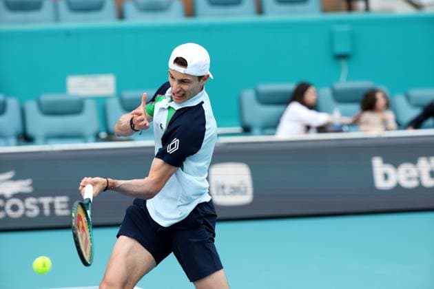March 22, 2025, Miami Gardens, Florida, United States Of America: MIAMI GARDENS, FLORIDA - MARCH 22: Joao Fonseca of Brazil defeats Ugo Humbert of France in the second round of the men s singles at the Miami Open at the Hard Rock Stadium on March 22, 2025 in Miami Gardens, Florida. ...People: Ugo Humbert Miami Gardens United States Of America - ZUMAs214 20250322_ada_s214_229 Copyright: xSMGx