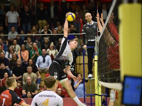 Raphael Luca Noz Barock Volleys MTV Ludwigsburg, 11 in attack TV Rottenburg vs Barock Volleys Ludwigsburg, Volleyball, 2 Bundesliga Sued, 24 Matchday, Season 2024 2025, 22 03 2025, TV Rottenburg vs Barock Volleys Ludwigsburg, Volleyball, 2 Bundesliga Sued, 24 Matchday, Season 2024 2025, 22 03 2025 Rottenburg Copyright: xEibner-Pressefoto RalphxKunzex EP_RKE