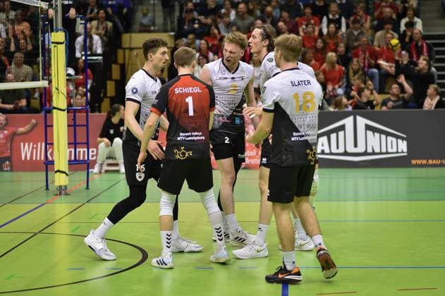 Joy, jubilation, from left Tim Koepfli Barock Volleys MTV Ludwigsburg, 16 , Laurin Schiegl Barock Volleys MTV Ludwigsburg, 01 , Philipp Herrmann Barock Volleys MTV Ludwigsburg, 02 , Ben Simon Bonin Barock Volleys MTV Ludwigsburg, 06 , Ryan Slater Barock Volleys MTV Ludwigsburg, 18 TV Rottenburg vs Barock Volleys Ludwigsburg, Volleyball, 2 Bundesliga Sued, 24 Matchday, Season 2024 2025, 22 03 2025, TV Rottenburg vs Barock Volleys Ludwigsburg, Volleyball, 2 Bundesliga Sued, 24 Matchday, Season 2024 2025, 22 03 2025 Rottenburg Copyright: xEibner-Pressefoto RalphxKunzex EP_RKE