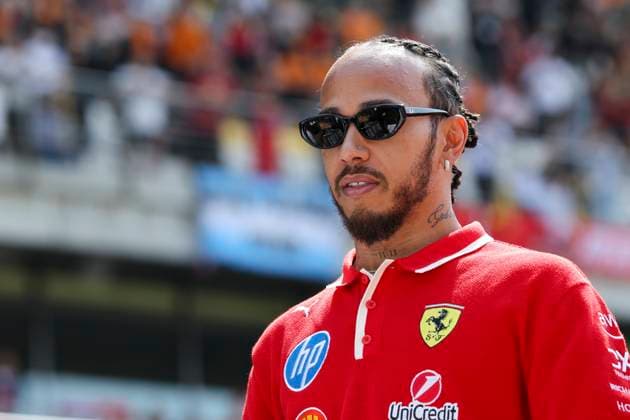 FORMULA 1 CHINESE GRAND PRIX 2025 RACE DAY LEWIS HAMILTON (GBR) of Scuderia Ferrari 44 during the drivers™ parade during the FORMULA 1 HEINEKEN CHINESE GRAND PRIX 2025 RACE DAY at the Shanghai Audi International Circuit, Shanghai, China on 23 March 2025 Credit: Every Second Media Editorial use only. All images are copyright Every Second Media Limited. No images may be reproduced without prior permission. Copyright: xIMAGO EveryxSecondxMediax ESM-1388-0010 AntoinexLapeyrex xEveryxSecondxMediax