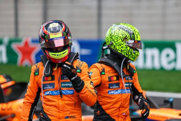 FORMULA 1 CHINESE GRAND PRIX 2025 RACE DAY OSCAR PIASTRI (AUS) of McLaren Racing 81 and LANDO NORRIS (GBR) of McLaren Racing 4 after the race during the FORMULA 1 HEINEKEN CHINESE GRAND PRIX 2025 RACE DAY at the Shanghai Audi International Circuit, Shanghai, China on 23 March 2025 Credit: Every Second Media Editorial use only. All images are copyright Every Second Media Limited. No images may be reproduced without prior permission. Copyright: xIMAGO EveryxSecondxMediax ESM-1388-0087 AntoinexLapeyrex xEveryxSecondxMediax