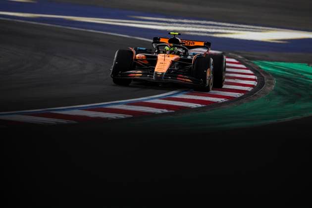 F1 - CHINESE GRAND PRIX 2025 04 NORRIS Lando (gbr), McLaren F1 Team MCL39, action during the Formula 1 Heineken Chinese Grand Prix 2025, 2nd round of the 2025 FIA Formula One World Championship, WM, Weltmeisterschaft from March 21 to 23, 2025 on the Shanghai International Circuit, in Shanghai, China - ShanghaiChina  Copyright: xXavixBonillax