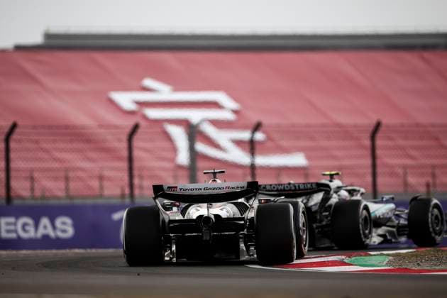 F1 - CHINESE GRAND PRIX 2025 31 OCON Esteban (fra), Haas F1 Team VF-25 Ferrari, action during the Formula 1 Heineken Chinese Grand Prix 2025, 2nd round of the 2025 FIA Formula One World Championship, WM, Weltmeisterschaft from March 21 to 23, 2025 on the Shanghai International Circuit, in Shanghai, China - ShanghaiChina  Copyright: xXavixBonillax