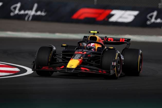 F1 - CHINESE GRAND PRIX 2025 30 LAWSON Liam (nzl), Red Bull Racing RB21, action during the Formula 1 Heineken Chinese Grand Prix 2025, 2nd round of the 2025 FIA Formula One World Championship, WM, Weltmeisterschaft from March 21 to 23, 2025 on the Shanghai International Circuit, in Shanghai, China - ShanghaiChina  Copyright: xXavixBonillax