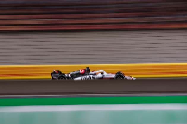 F1 - CHINESE GRAND PRIX 2025 31 OCON Esteban (fra), Haas F1 Team VF-25 Ferrari, action during the Formula 1 Heineken Chinese Grand Prix 2025, 2nd round of the 2025 FIA Formula One World Championship, WM, Weltmeisterschaft from March 21 to 23, 2025 on the Shanghai International Circuit, in Shanghai, China - ShanghaiChina  Copyright: xXavixBonillax