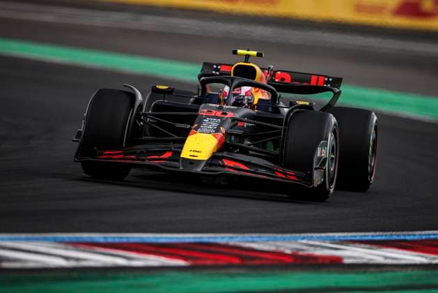 F1 - CHINESE GRAND PRIX 2025 30 LAWSON Liam (nzl), Red Bull Racing RB21, action during the Formula 1 Heineken Chinese Grand Prix 2025, 2nd round of the 2025 FIA Formula One World Championship, WM, Weltmeisterschaft from March 21 to 23, 2025 on the Shanghai International Circuit, in Shanghai, China - ShanghaiChina  Copyright: xXavixBonillax