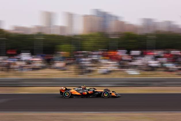 F1 - CHINESE GRAND PRIX 2025 04 NORRIS Lando (gbr), McLaren F1 Team MCL39, action during the Formula 1 Heineken Chinese Grand Prix 2025, 2nd round of the 2025 FIA Formula One World Championship, WM, Weltmeisterschaft from March 21 to 23, 2025 on the Shanghai International Circuit, in Shanghai, China - ShanghaiChina  Copyright: xEricxAlonsox